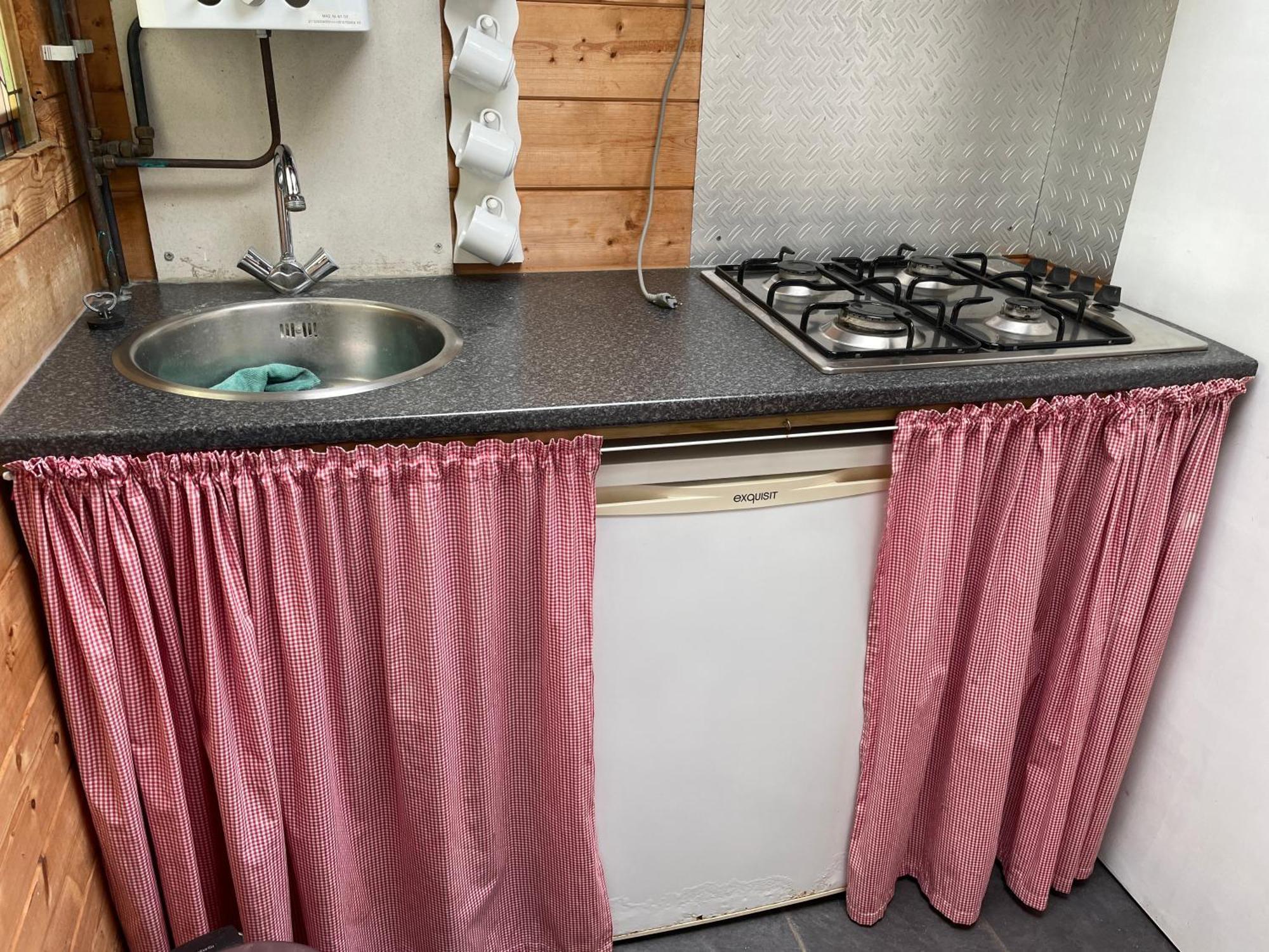 Bed and Breakfast Pipowagen Mamaloe Kesteren Esterno foto