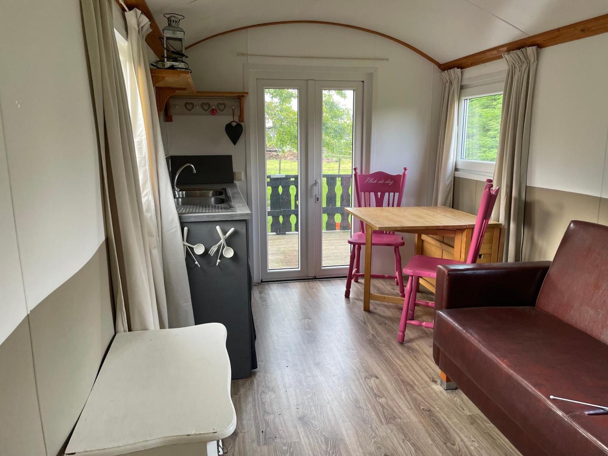Bed and Breakfast Pipowagen Mamaloe Kesteren Esterno foto